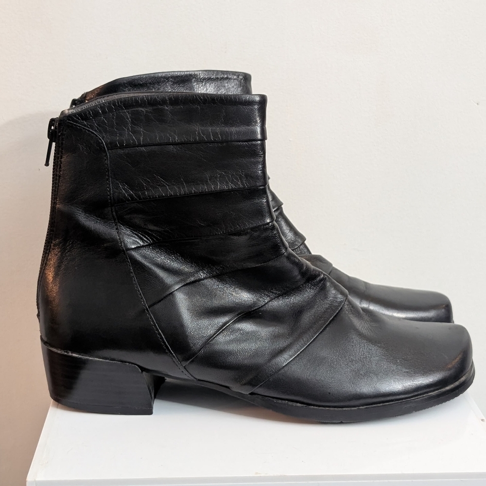 Canal Grande black leather Michela bootie EU41, US 9.5. EUC